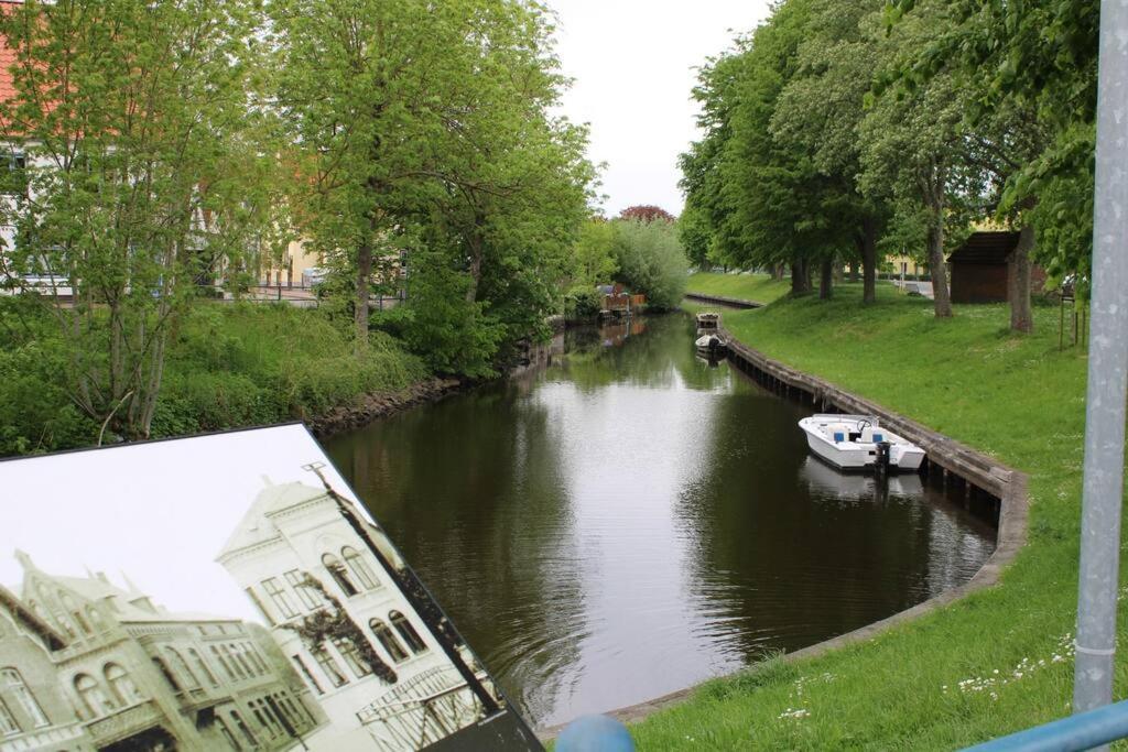 Hollaender Flair Friedrichstadt Kültér fotó